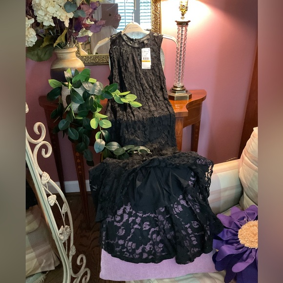 Karen Kane Long Fitted Sleeveless, Lace, Dress in BLACK. Size S NWT’S - Picture 9 of 9